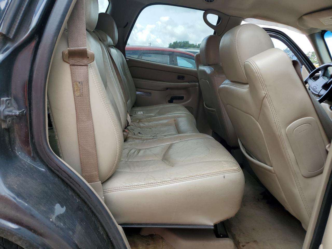 2004 CHEVROLET Tahoe