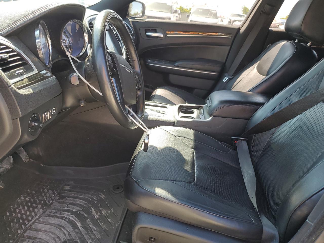 2013 CHRYSLER 300