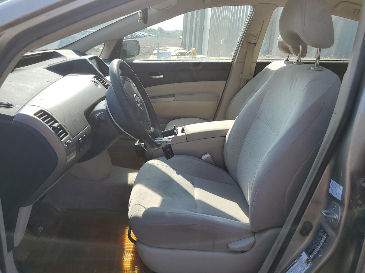 2004 TOYOTA PRIUS