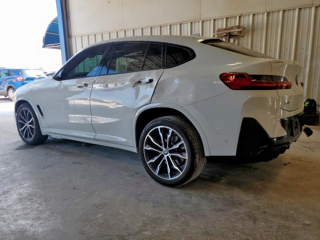 2022 BMW X4