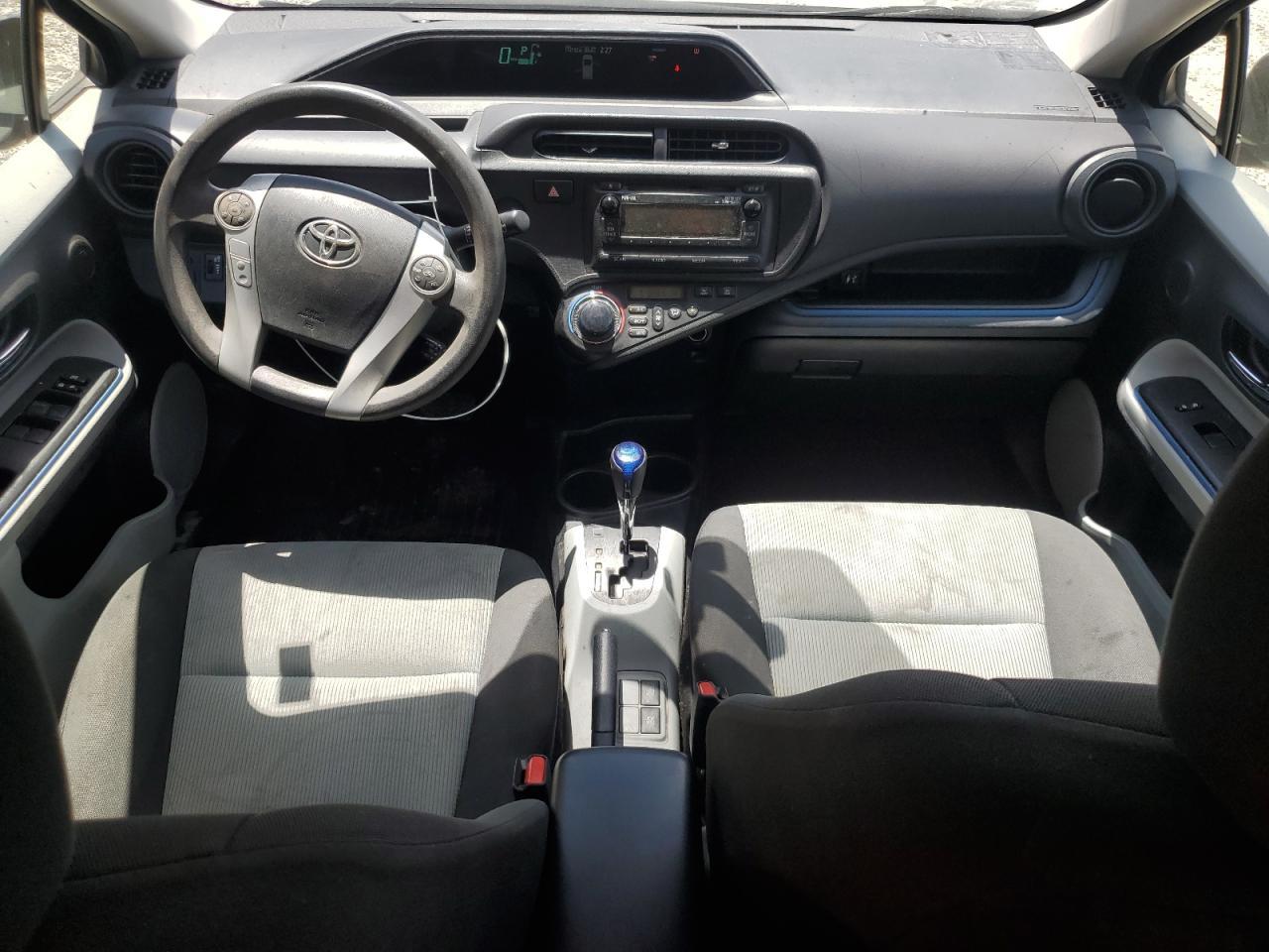 2013 TOYOTA Prius c