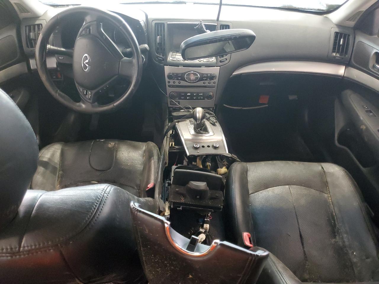 2015 INFINITI Q40
