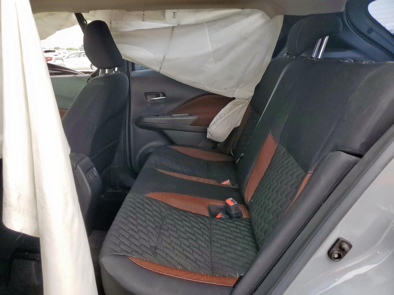2021 NISSAN KICKS