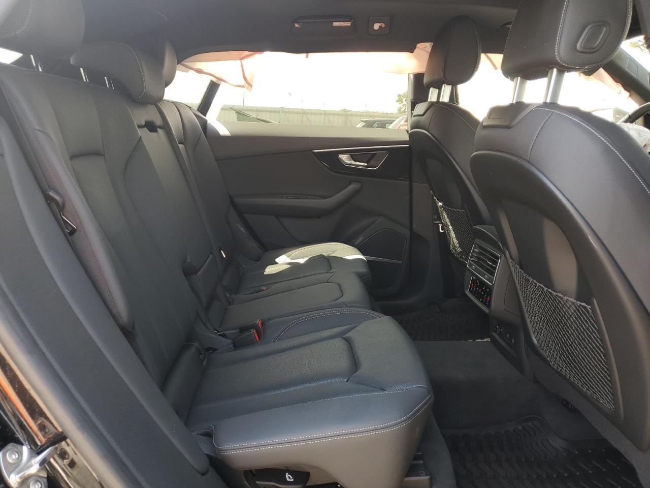 2021 AUDI Q8