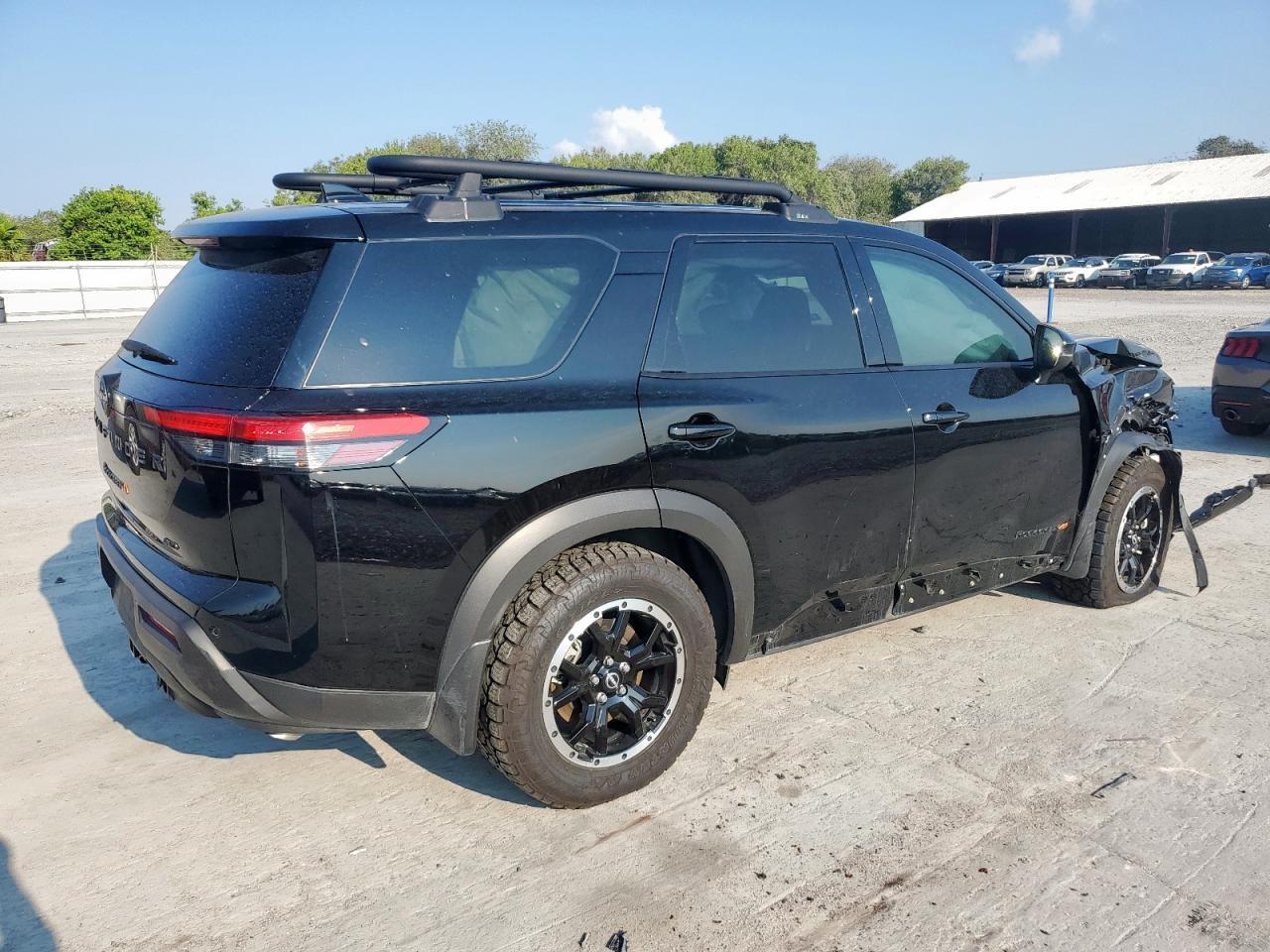 2025 NISSAN PATHFINDER