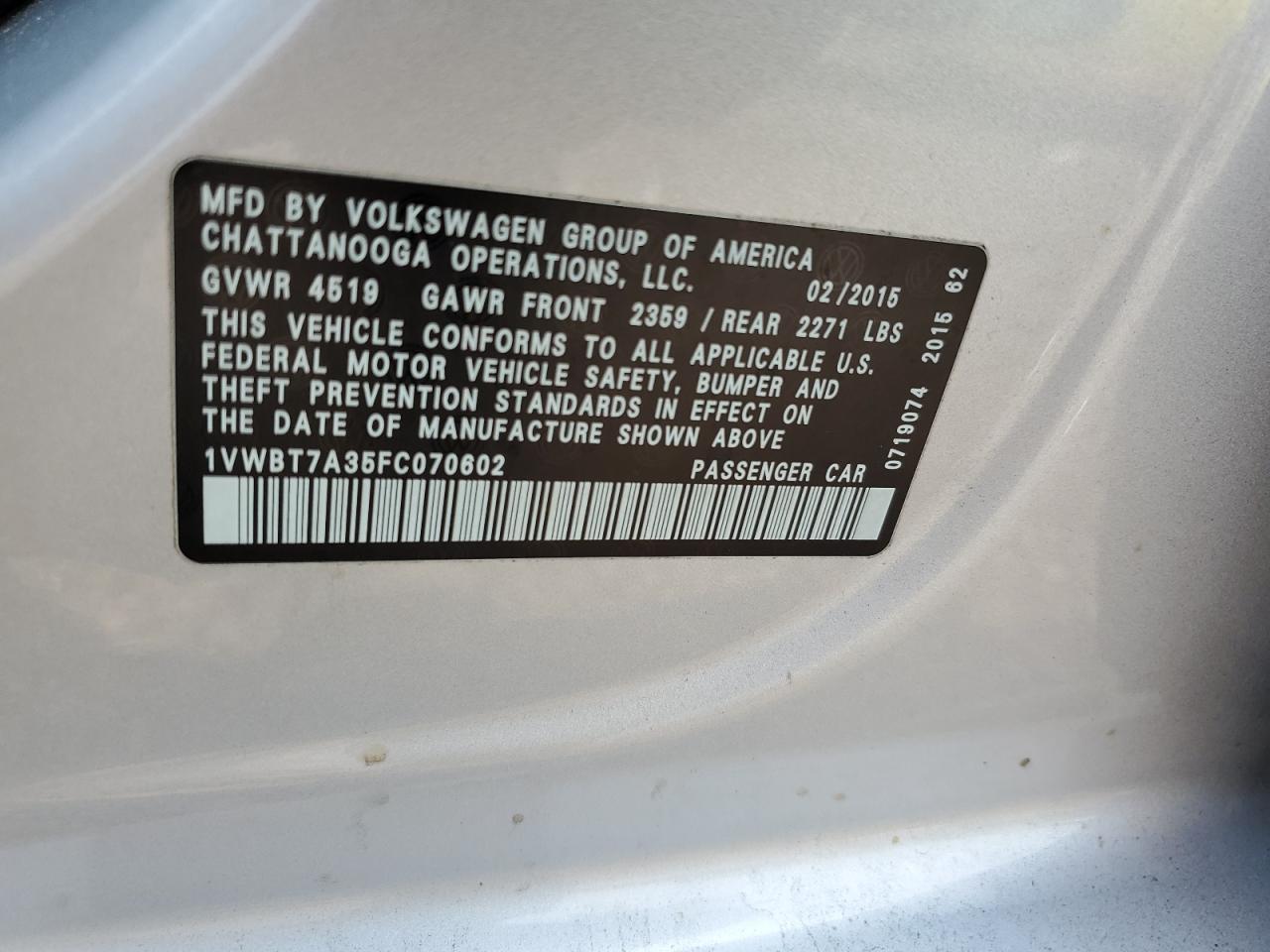 2015 VOLKSWAGEN Passat