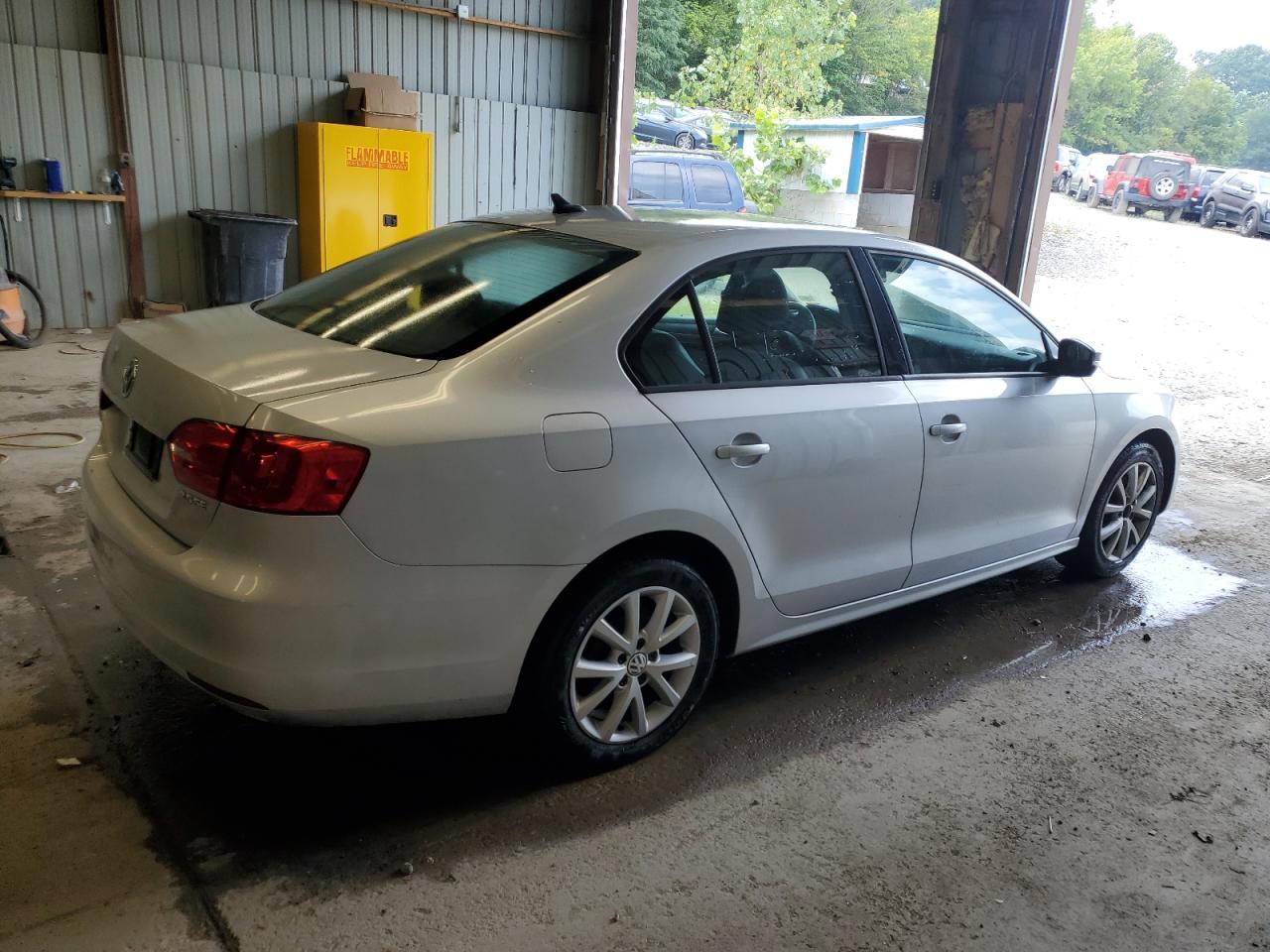 2012 VOLKSWAGEN JETTA