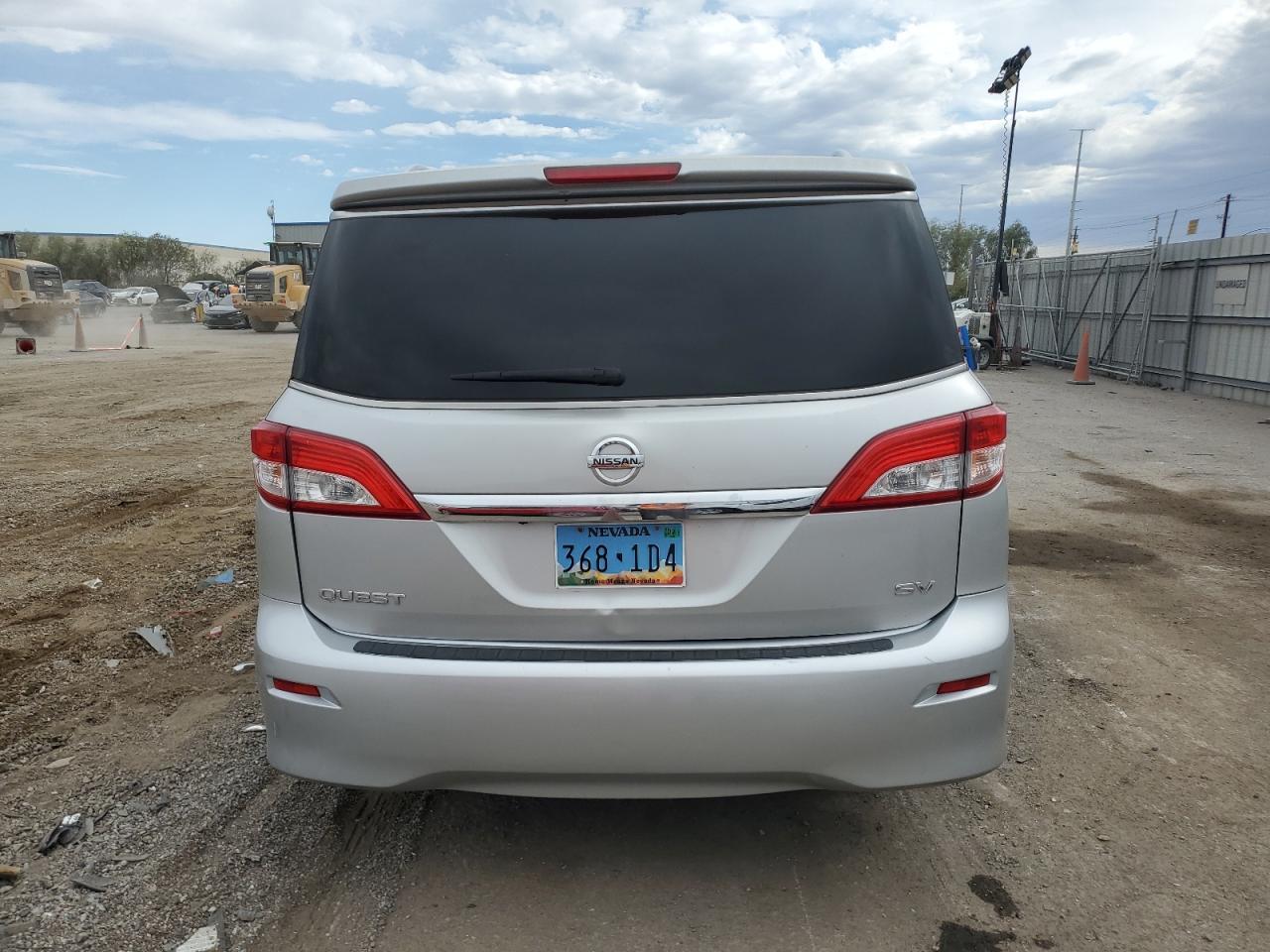 2016 NISSAN Quest