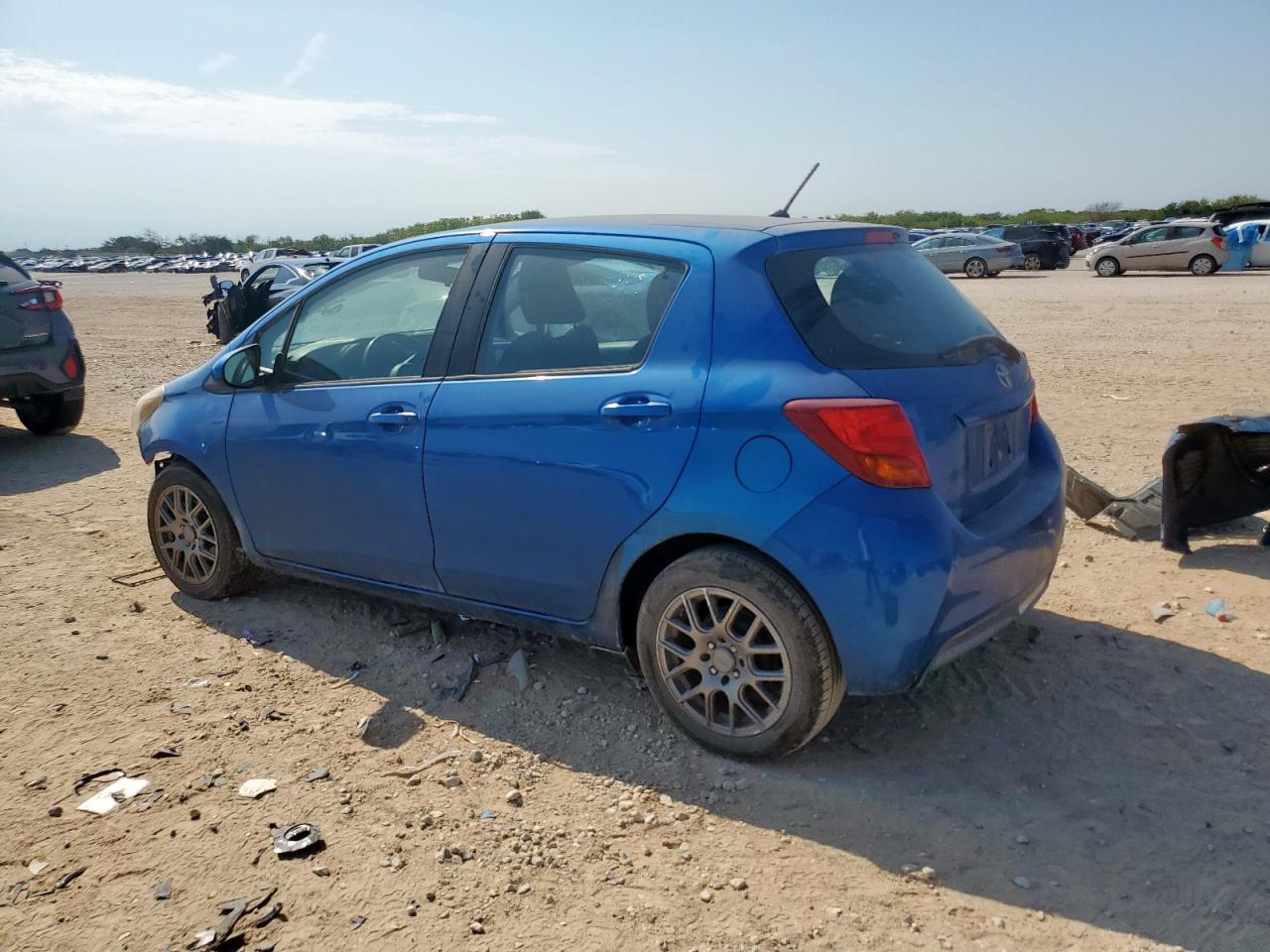 2015 TOYOTA YARIS