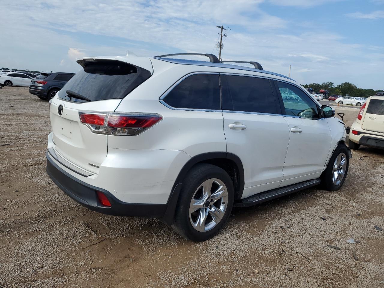 2015 TOYOTA HIGHLANDER