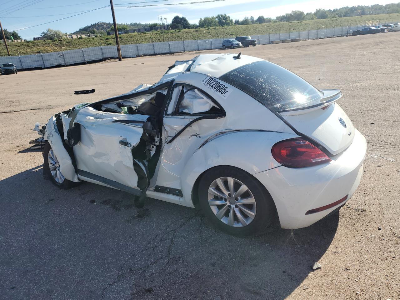 2018 VOLKSWAGEN Beetle