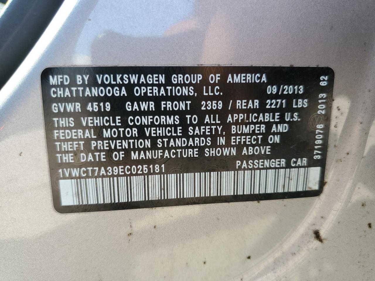 2014 VOLKSWAGEN Passat