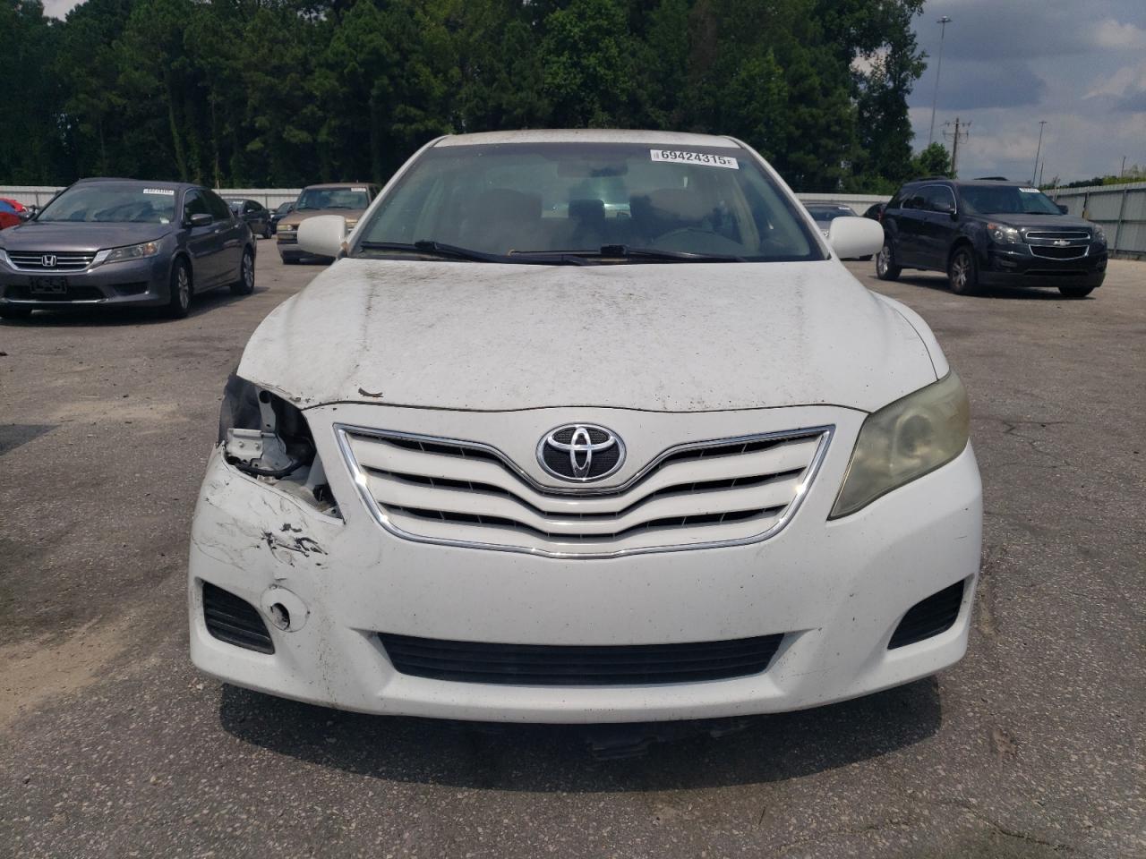 2011 TOYOTA CAMRY