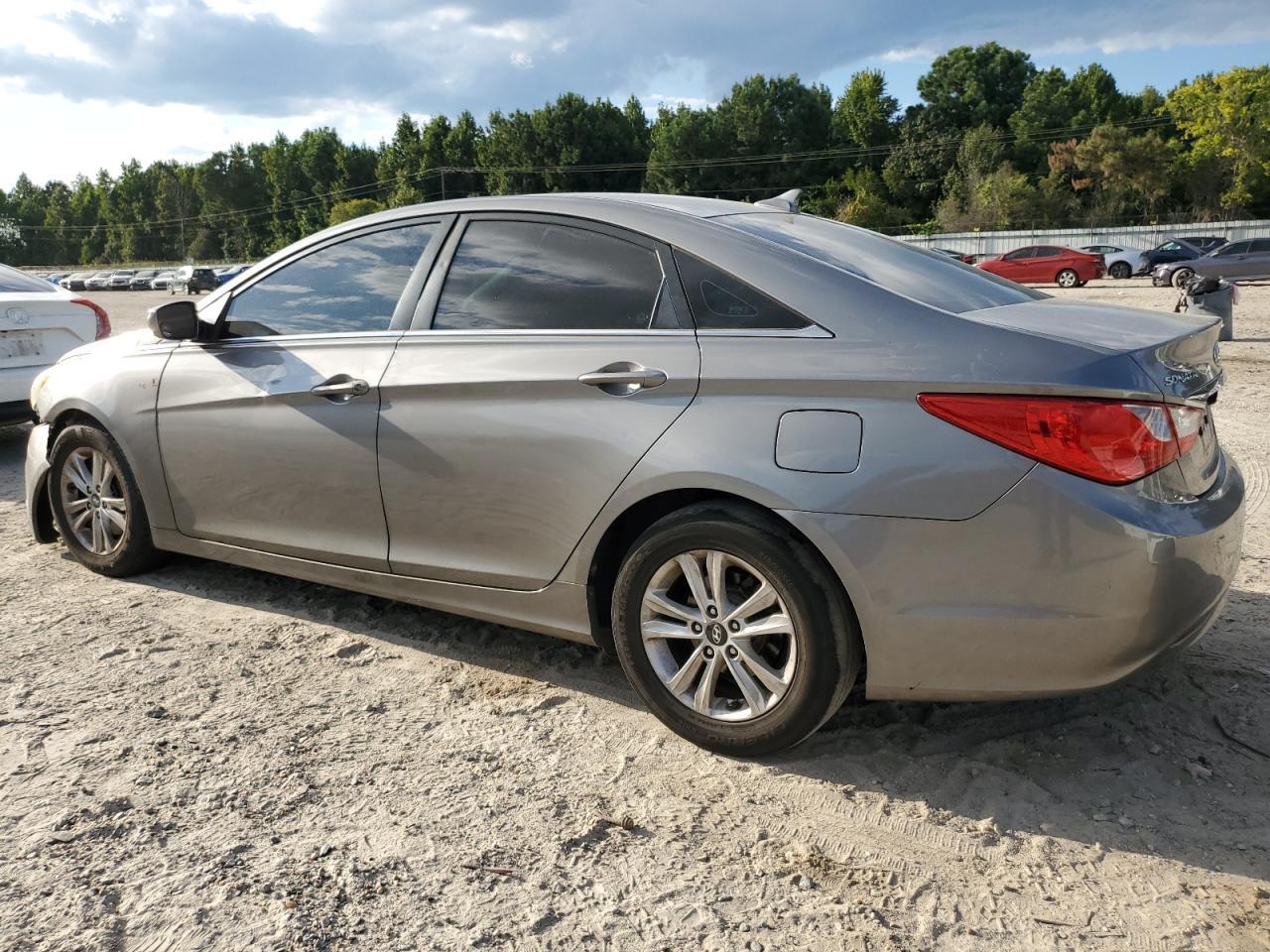 2011 HYUNDAI SONATA