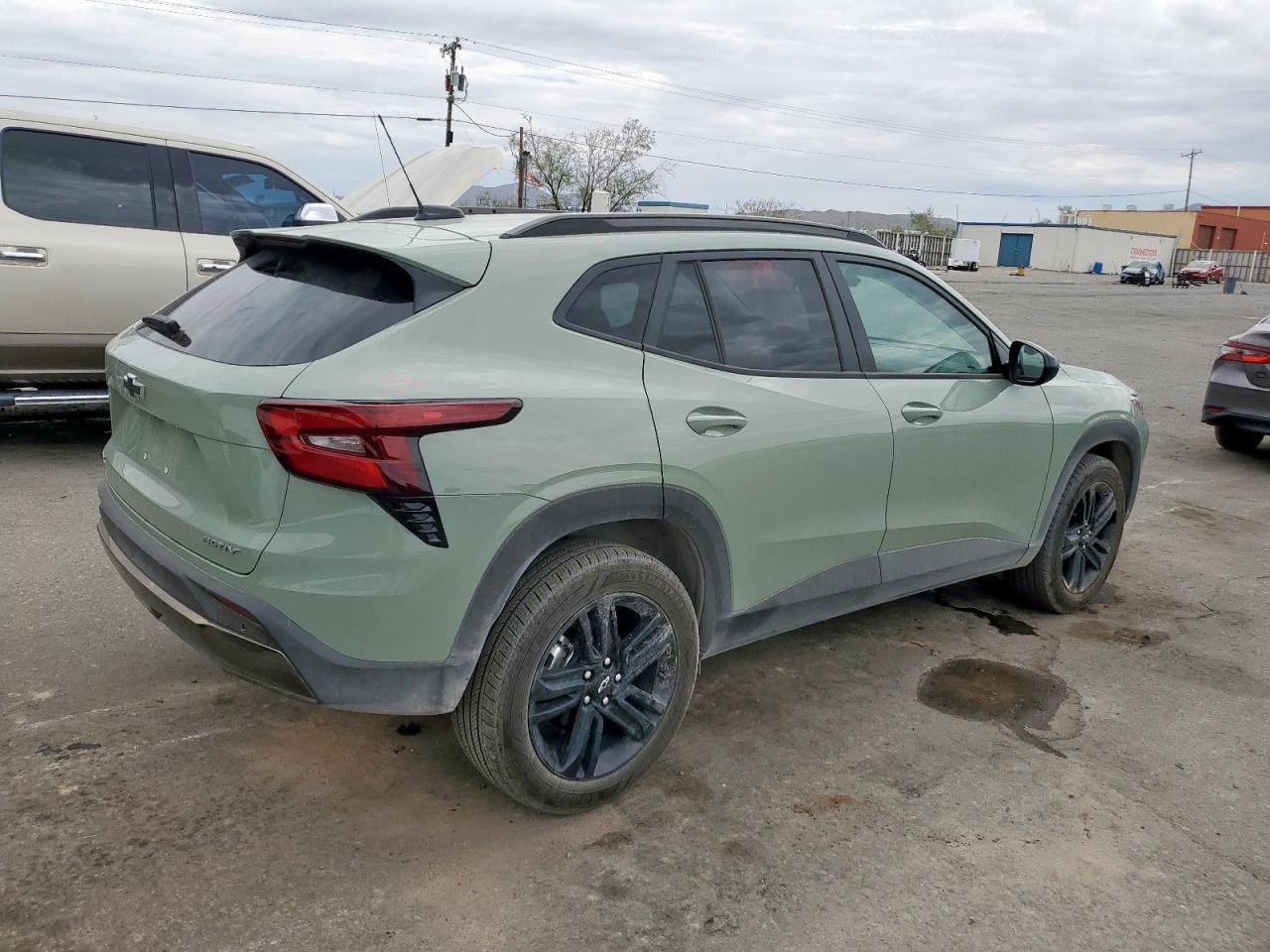 2025 CHEVROLET TRAX
