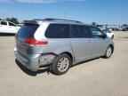2011 TOYOTA SIENNA