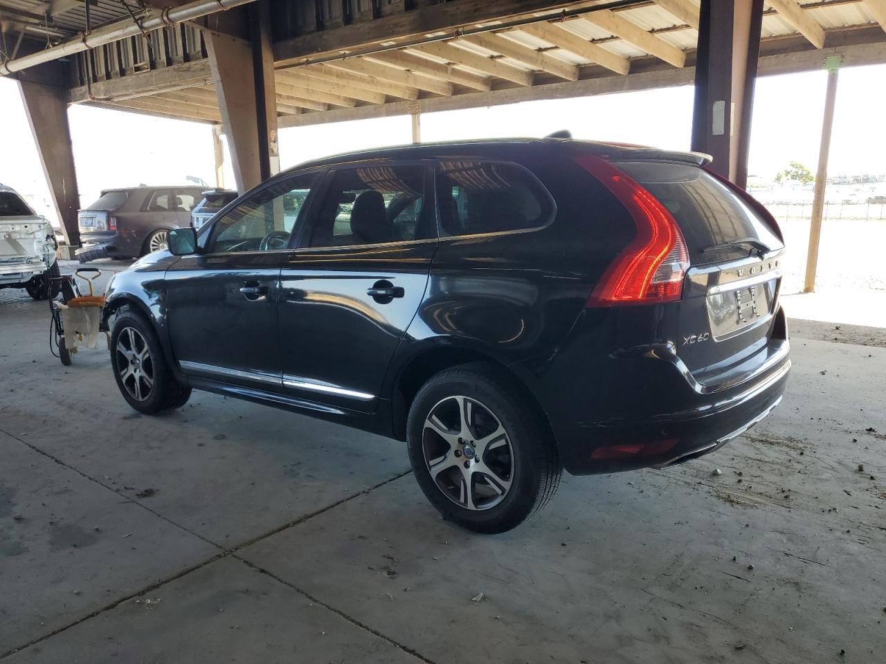 2015 VOLVO XC60