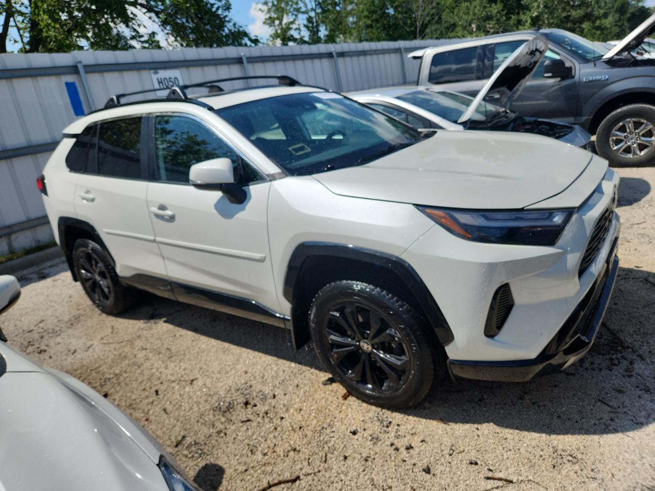 2022 TOYOTA RAV4
