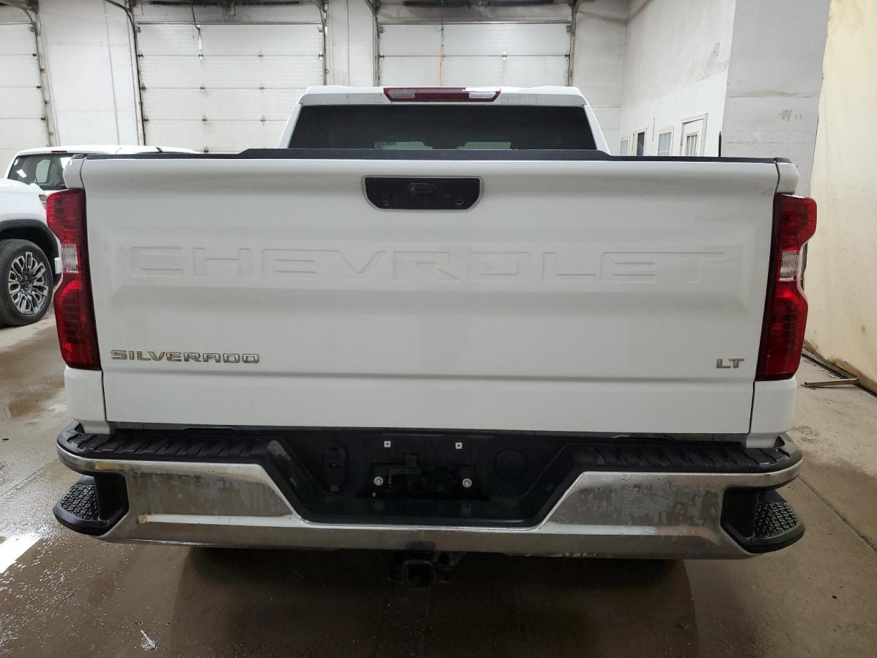 2025 CHEVROLET Silverado