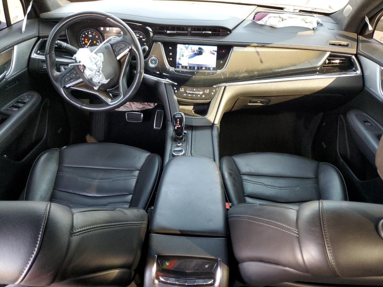 2021 CADILLAC XT6