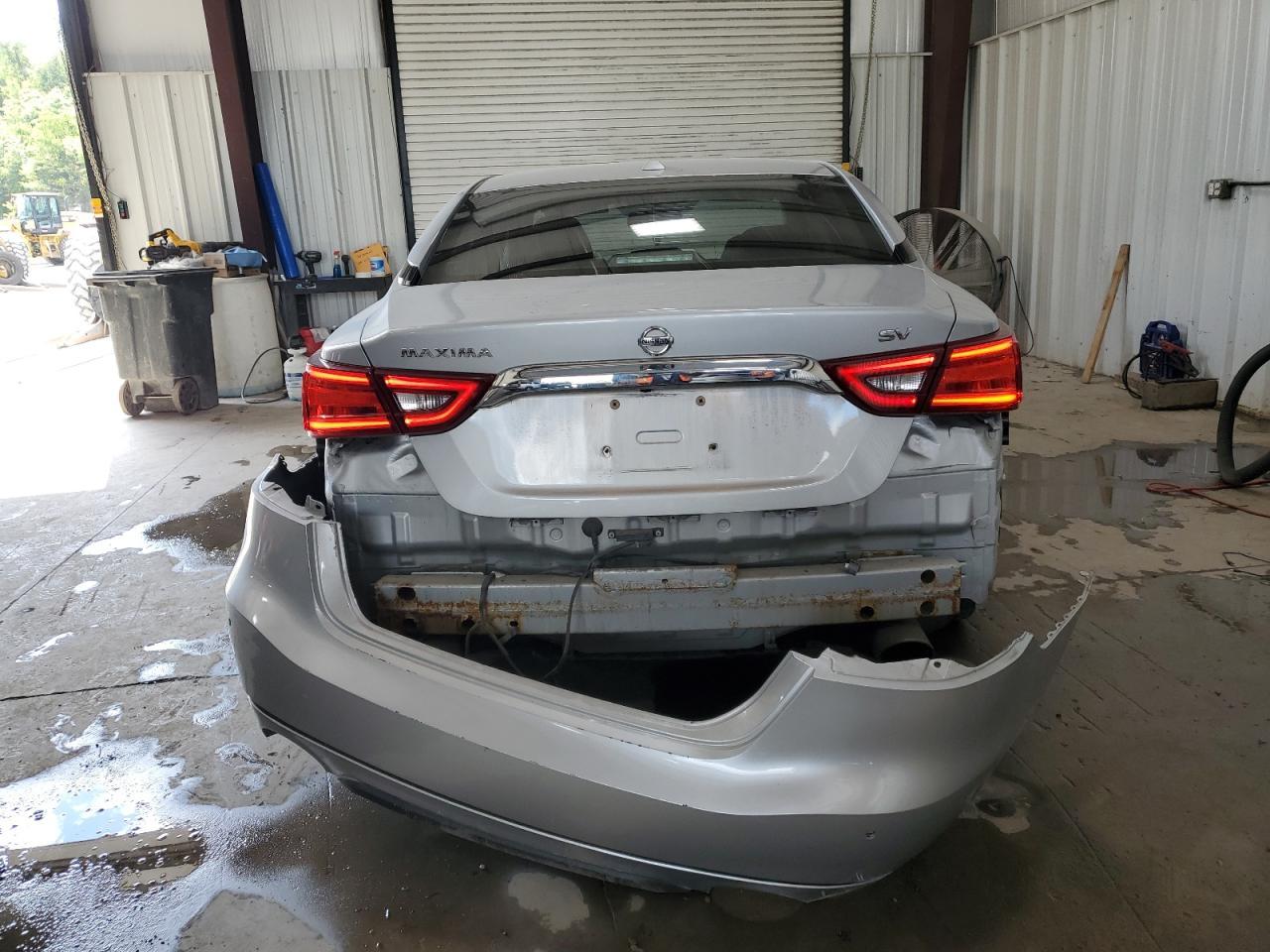 2018 NISSAN Maxima