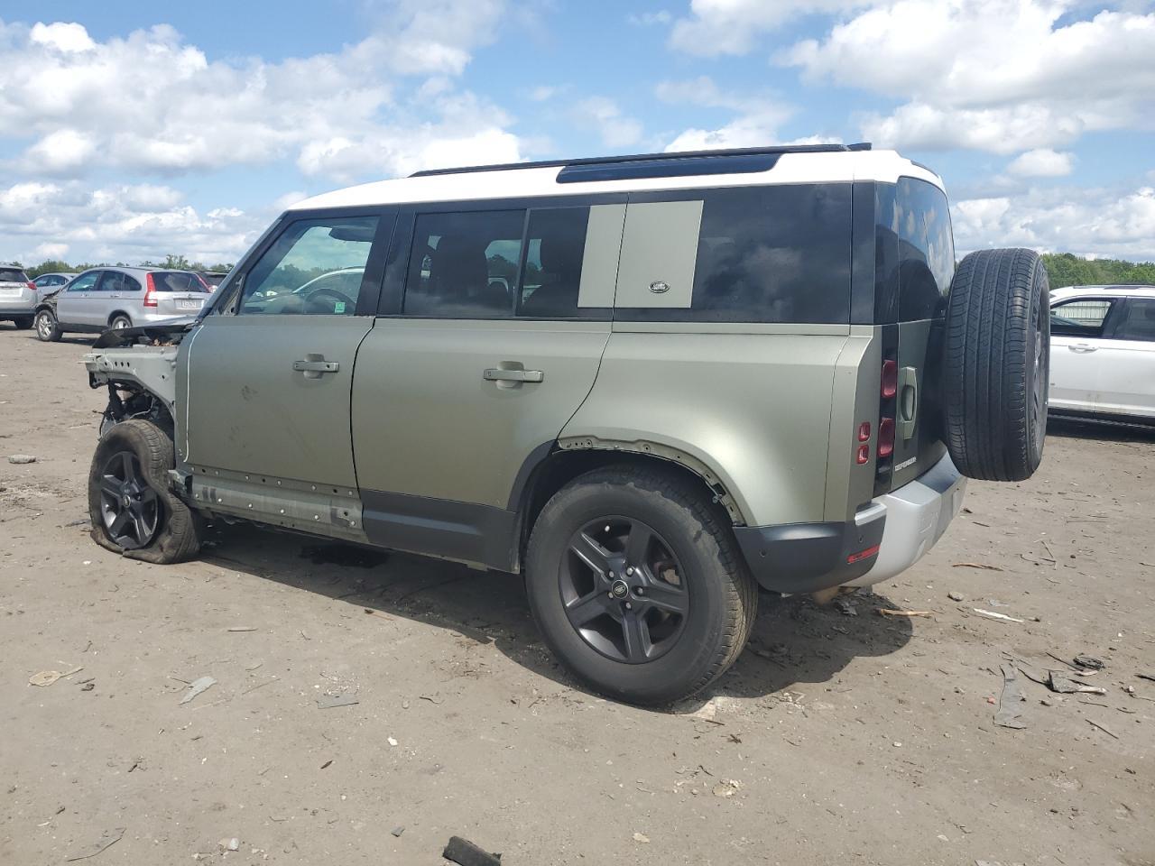 2022 LAND ROVER Defender