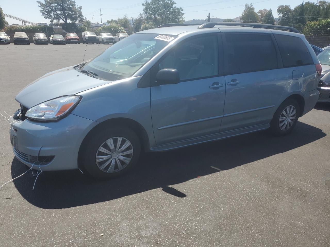 2004 TOYOTA SIENNA