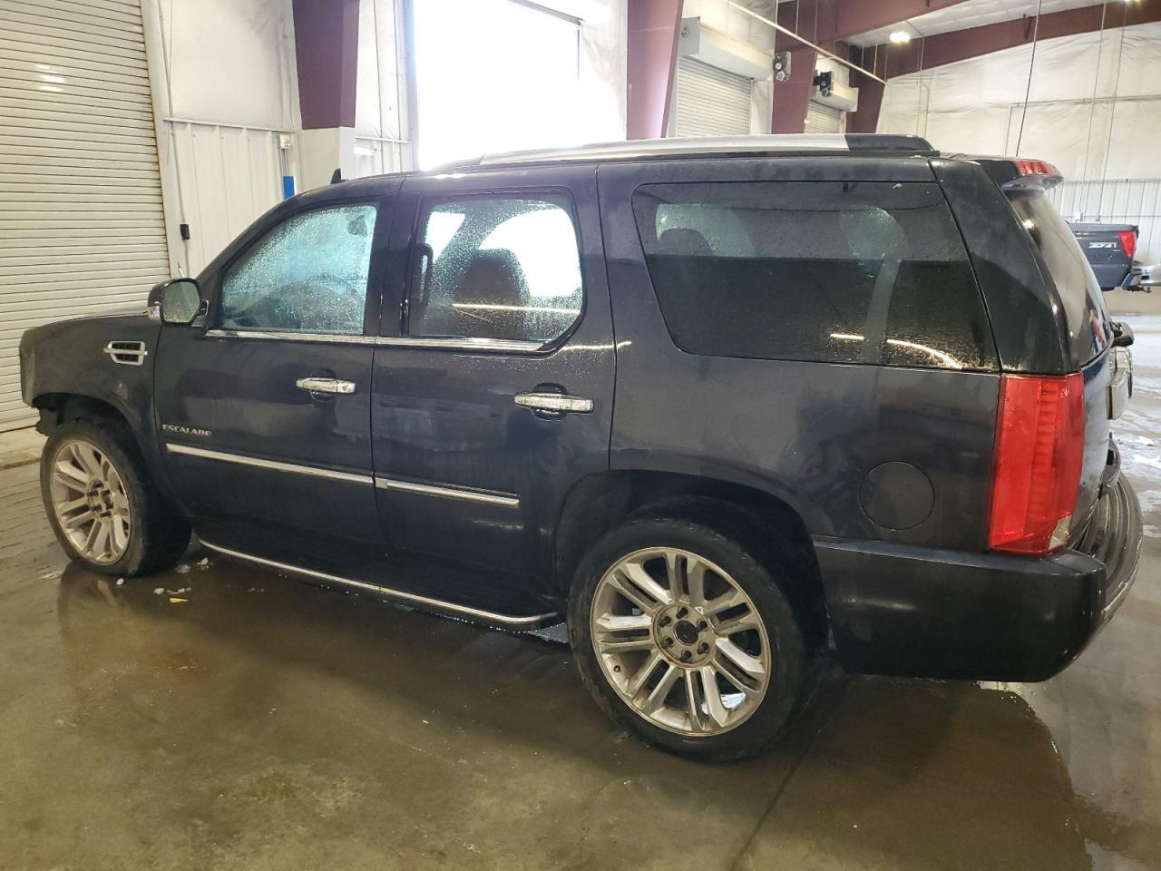 2013 CADILLAC ESCALADE