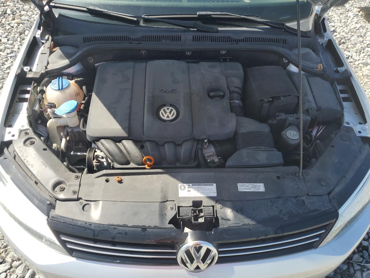 2013 VOLKSWAGEN JETTA