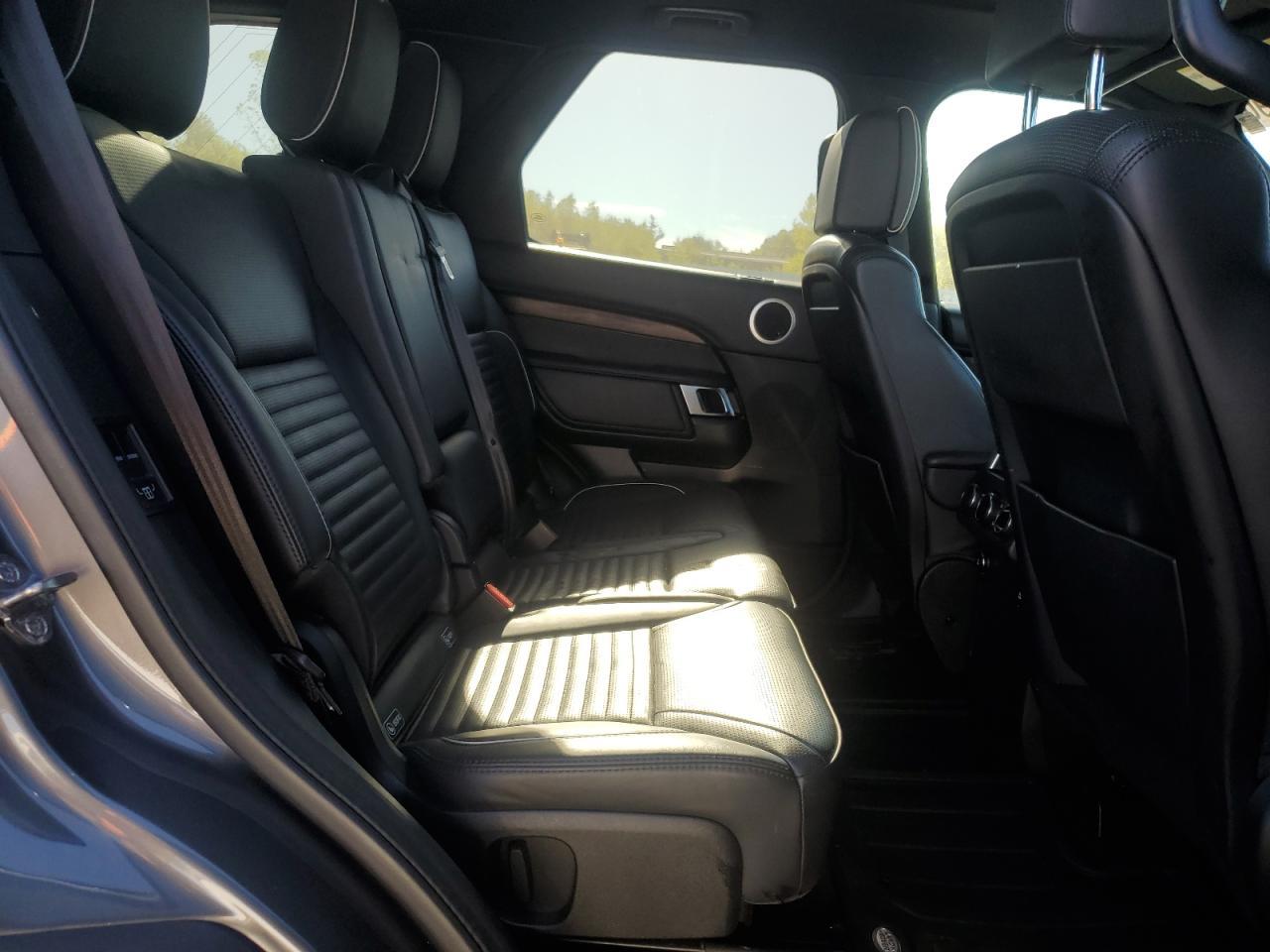 2019 LAND ROVER Discovery