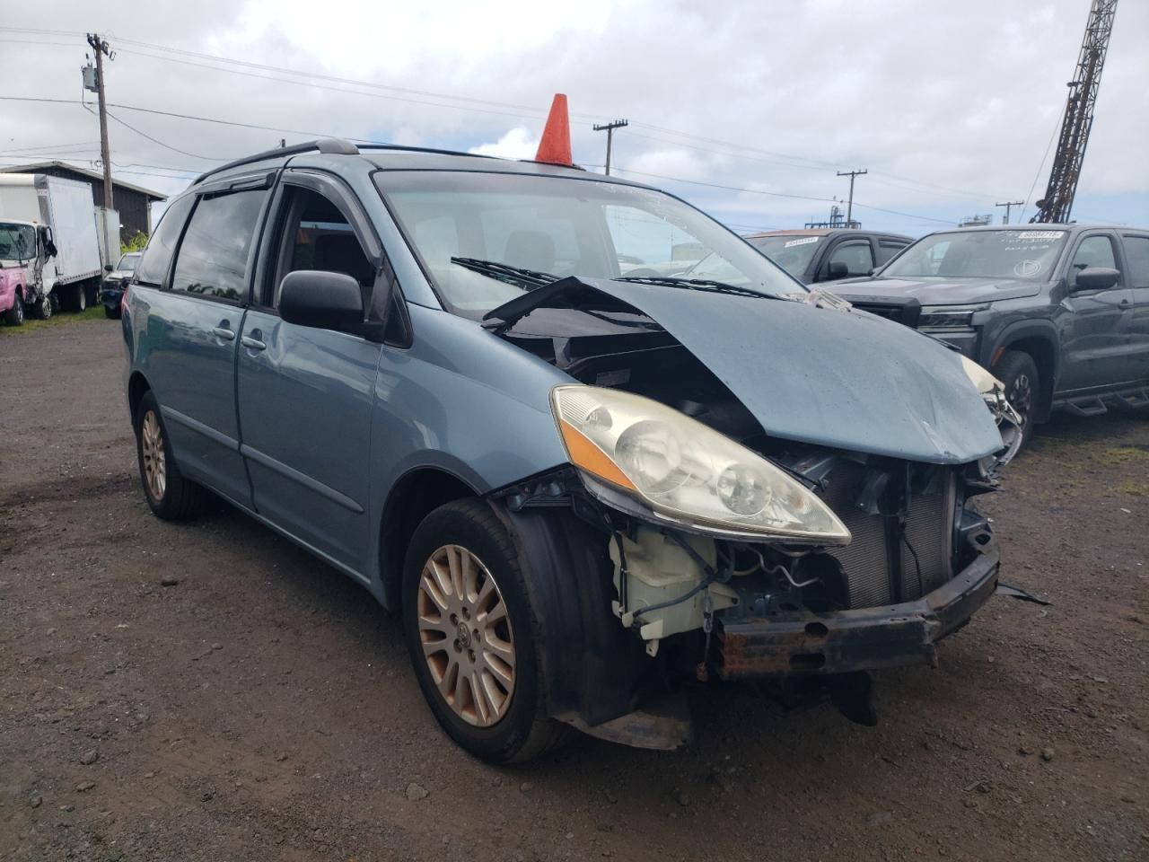 2008 TOYOTA SIENNA