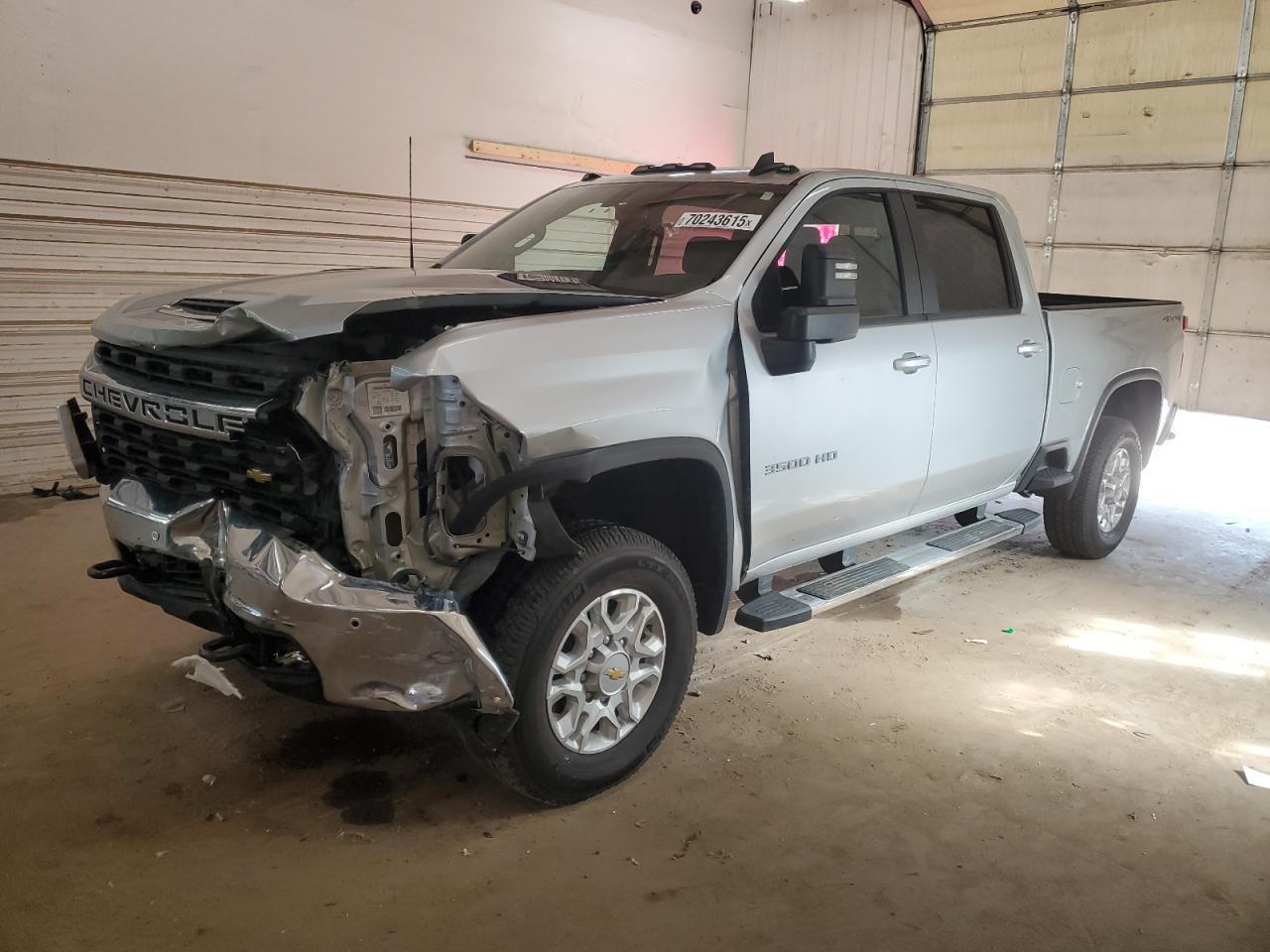 2021 CHEVROLET Silverado