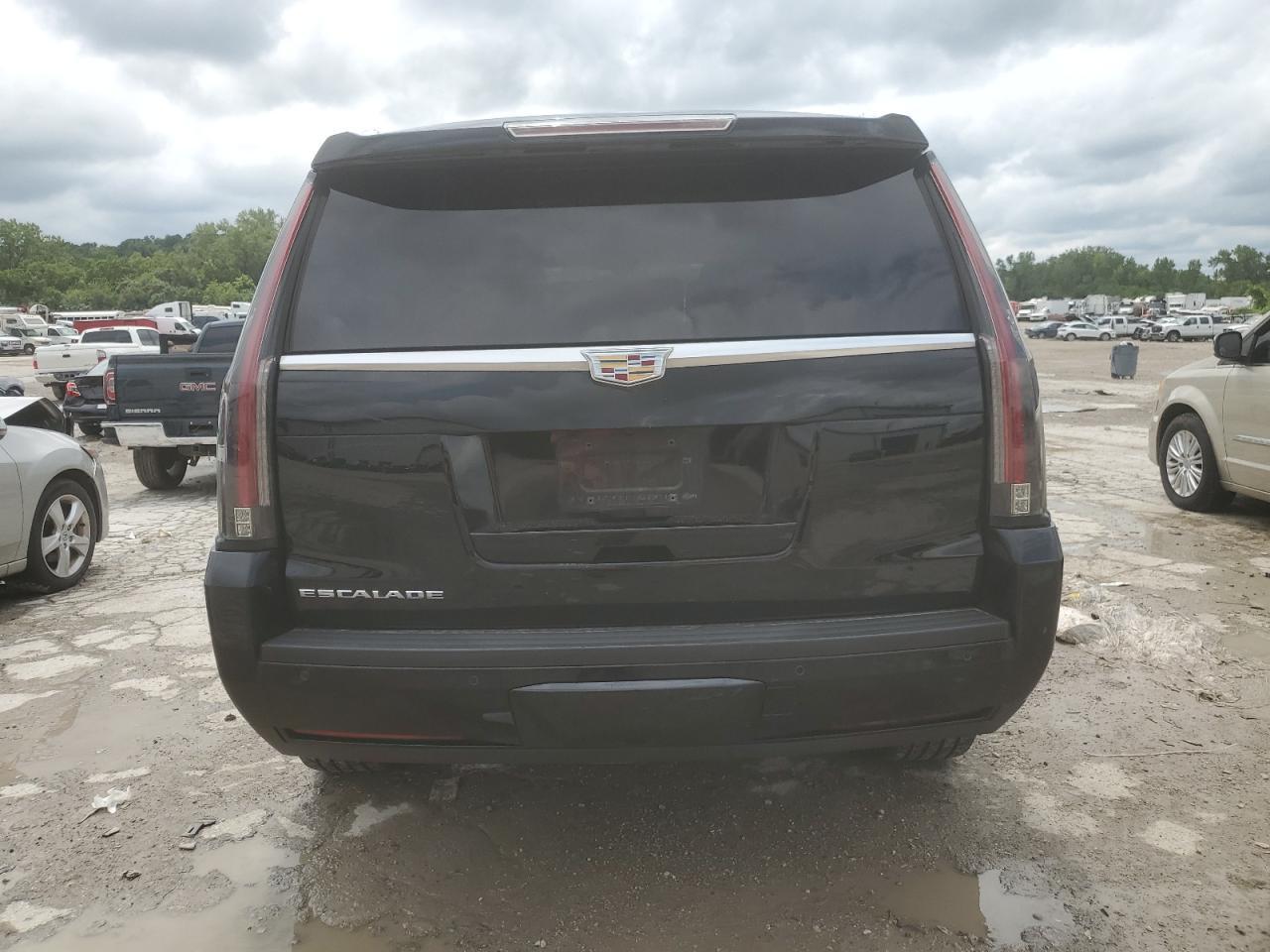 2016 CADILLAC ESCALADE