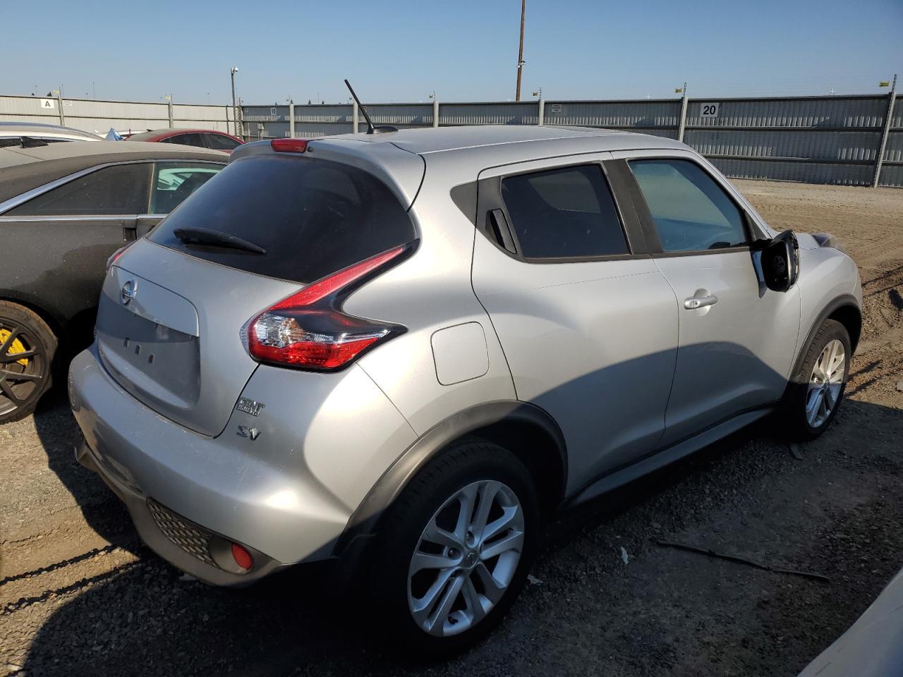 2016 NISSAN Juke