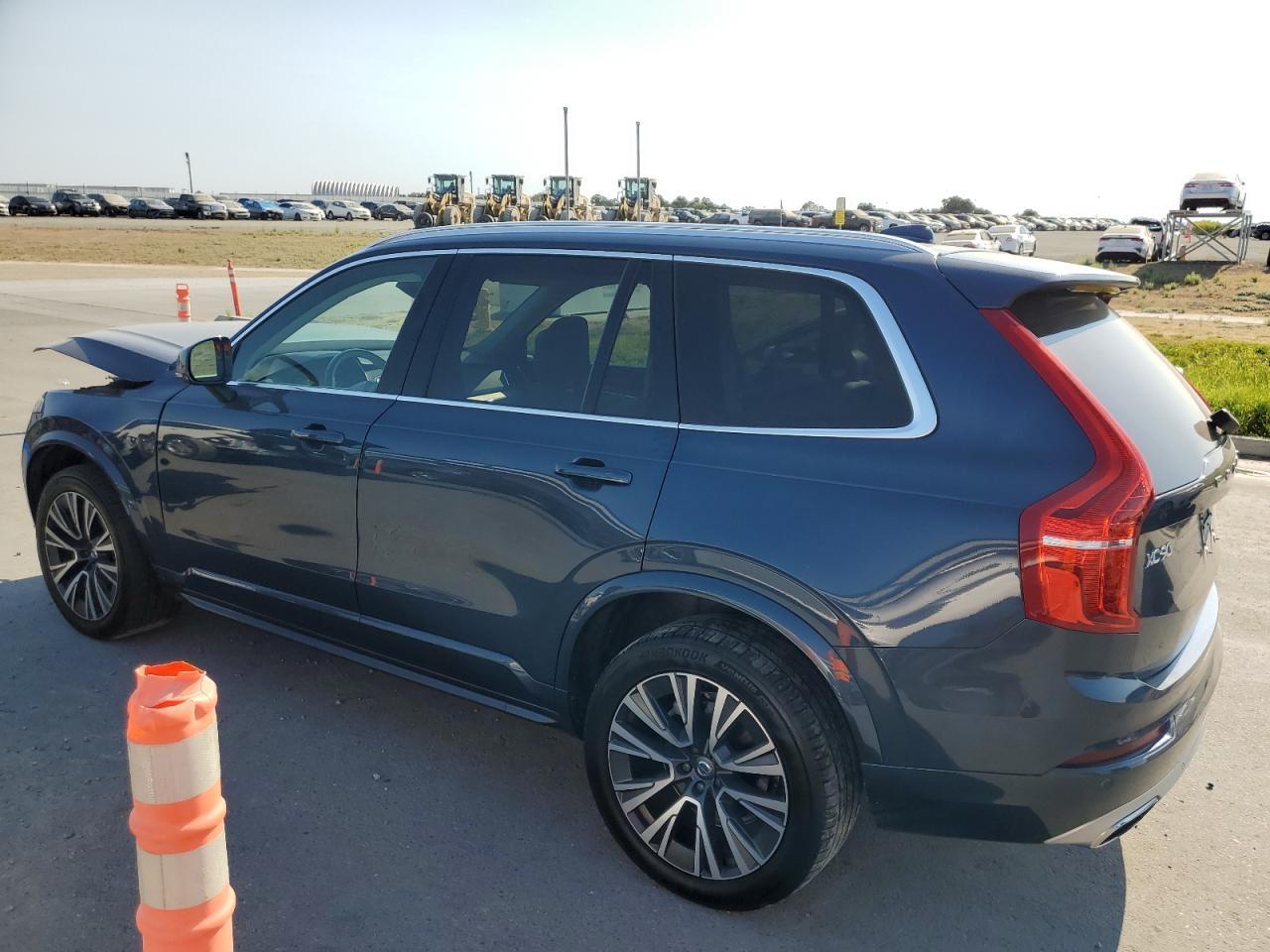 2021 VOLVO XC90