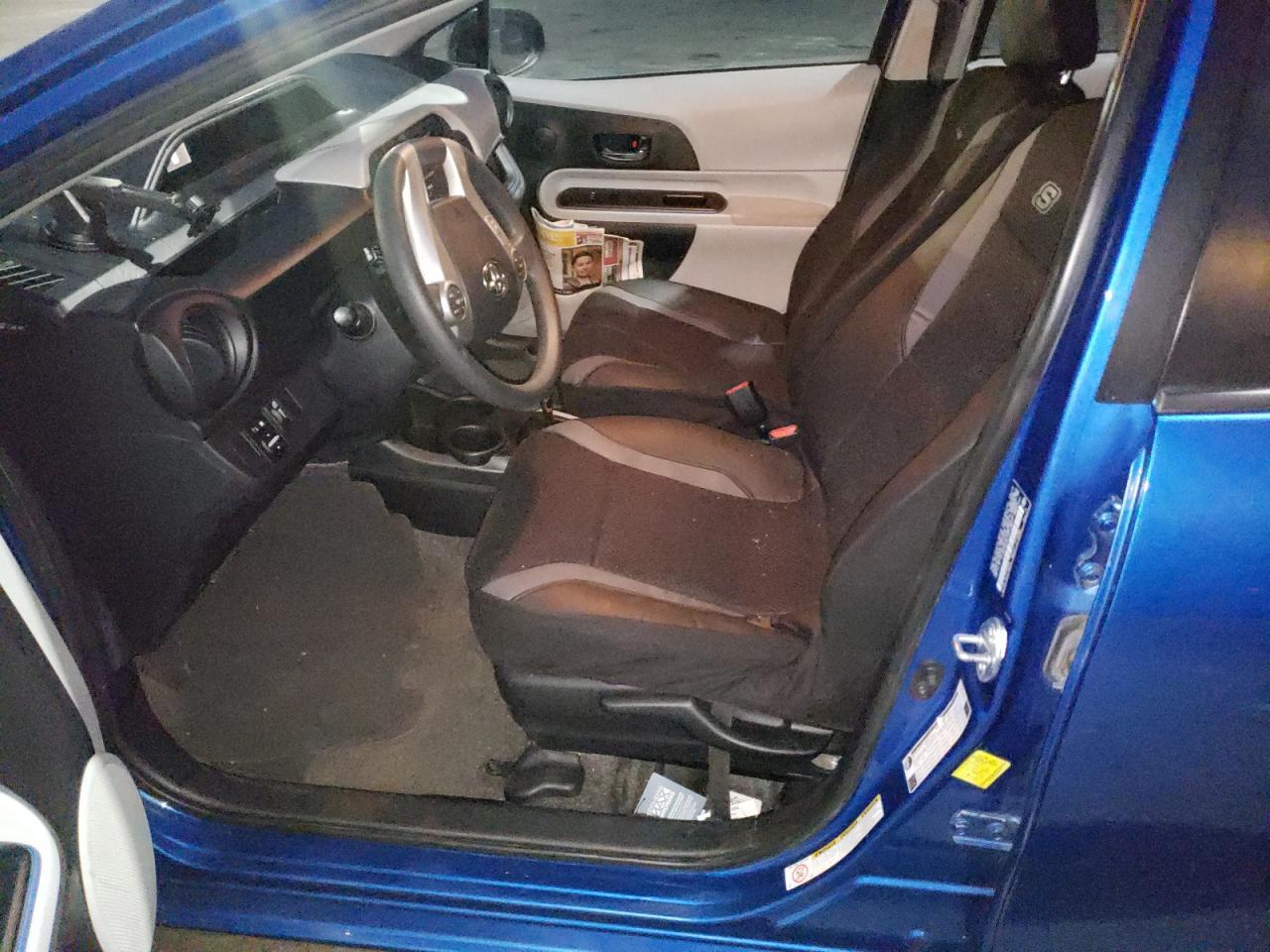 2012 TOYOTA Prius c