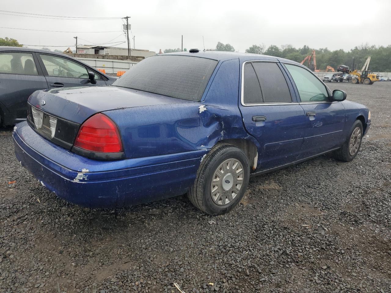 2004 FORD Crown Victoria