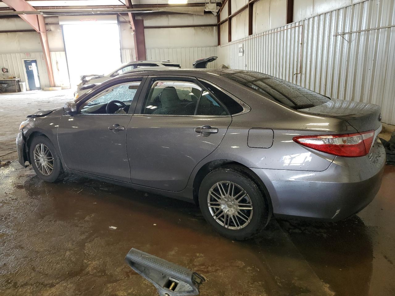 2016 TOYOTA CAMRY