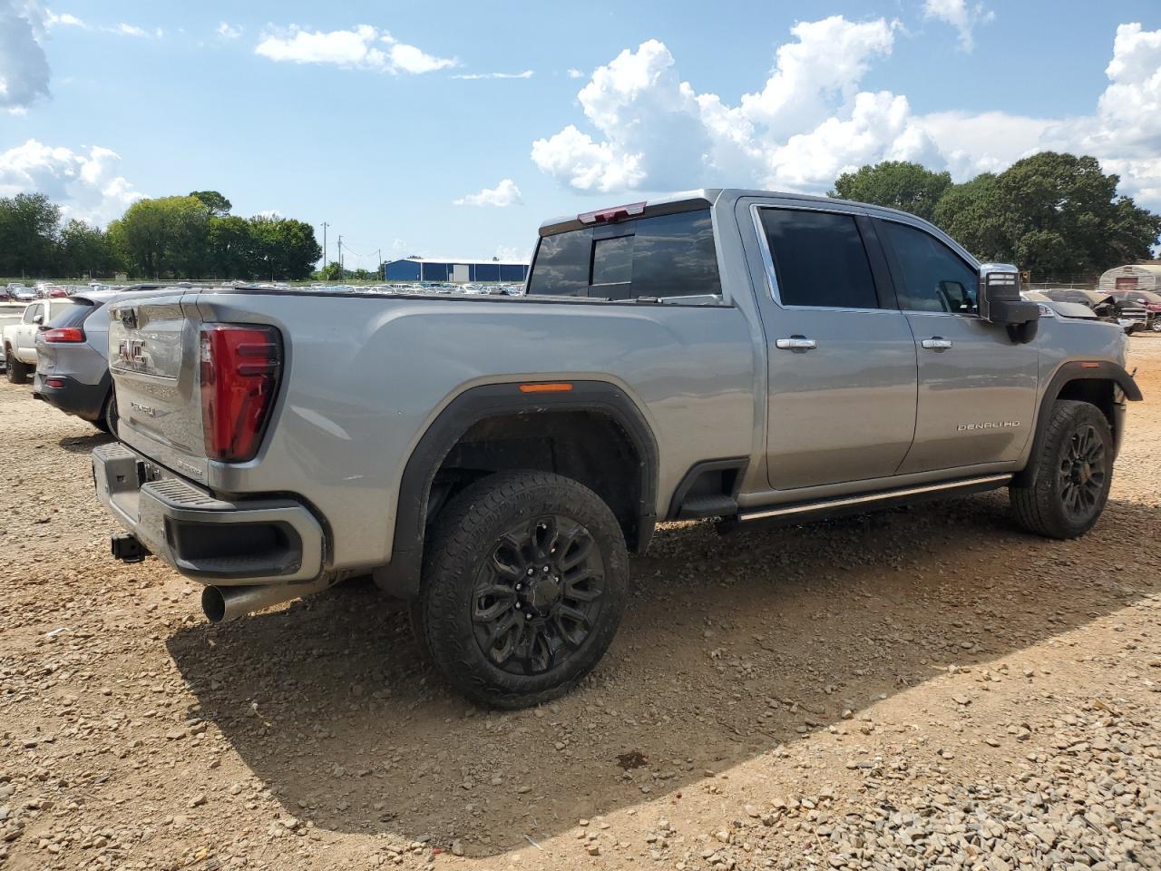 2025 GMC Sierra