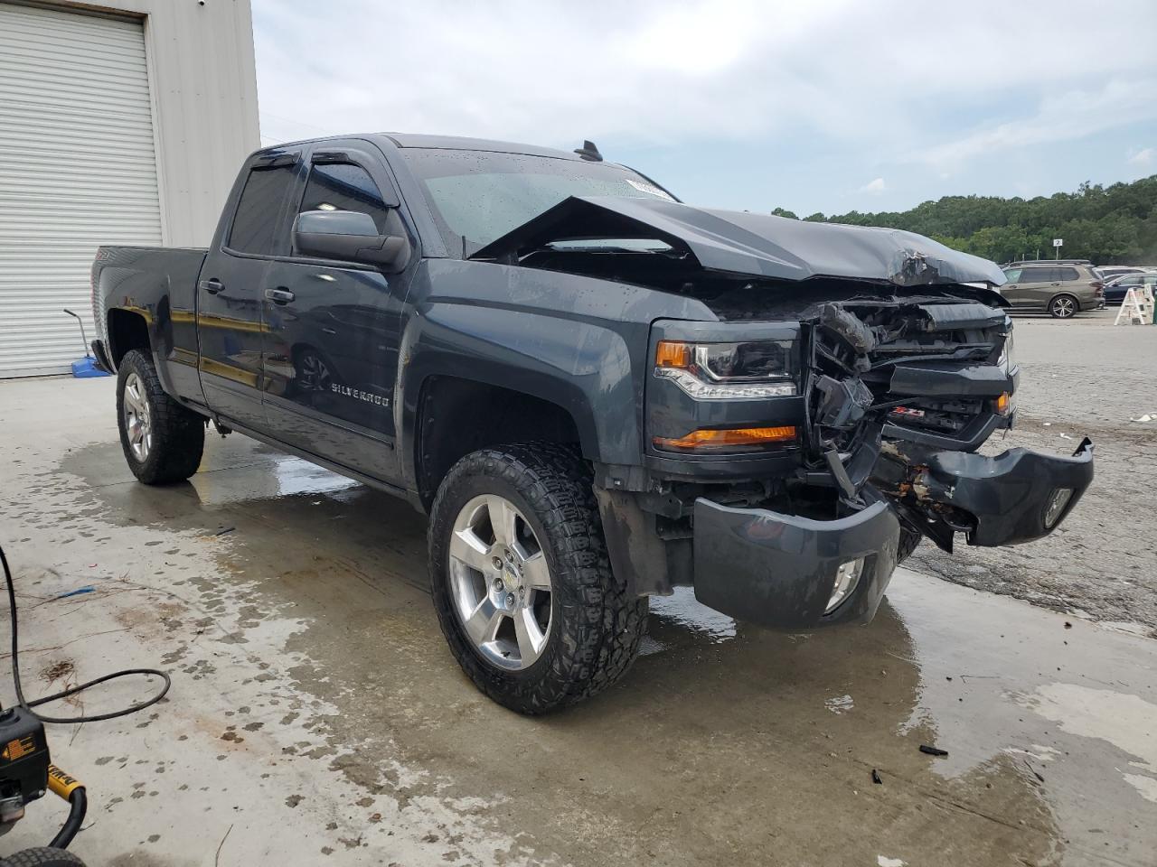 2018 CHEVROLET Silverado