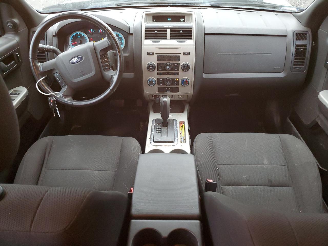 2010 FORD ESCAPE