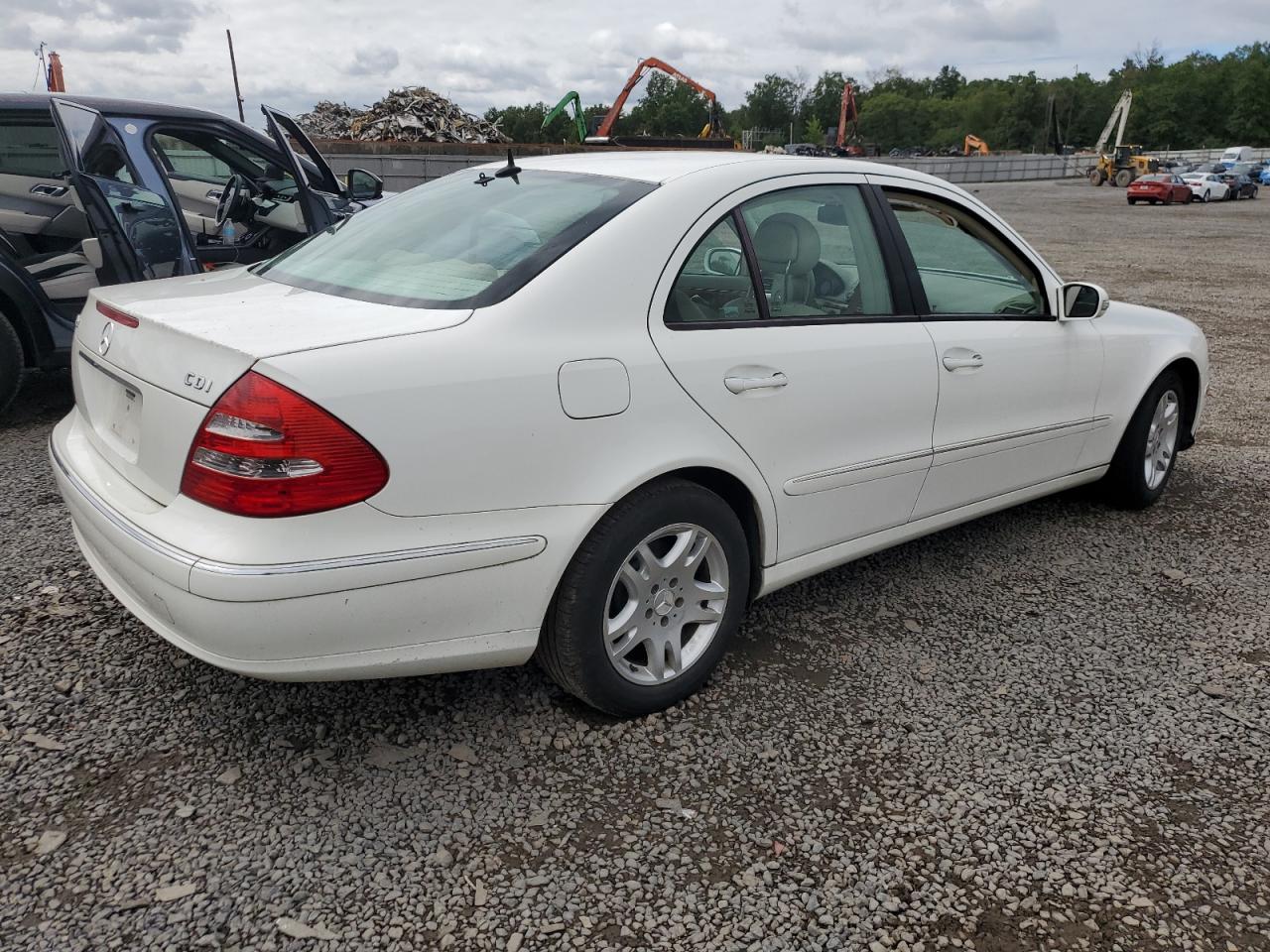 2005 MERCEDES-BENZ E-Class