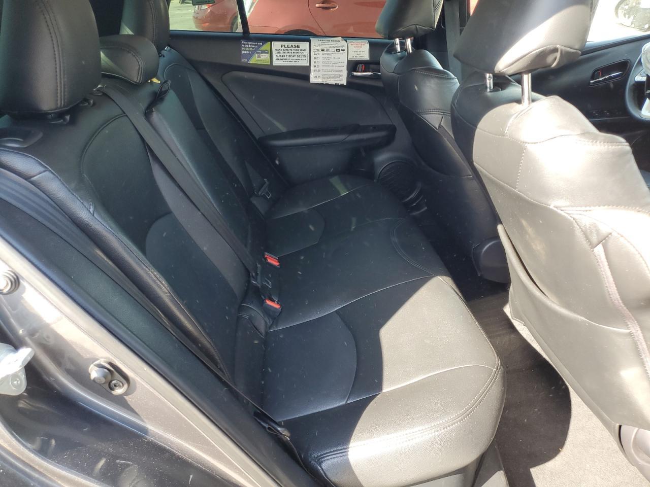 2018 TOYOTA PRIUS