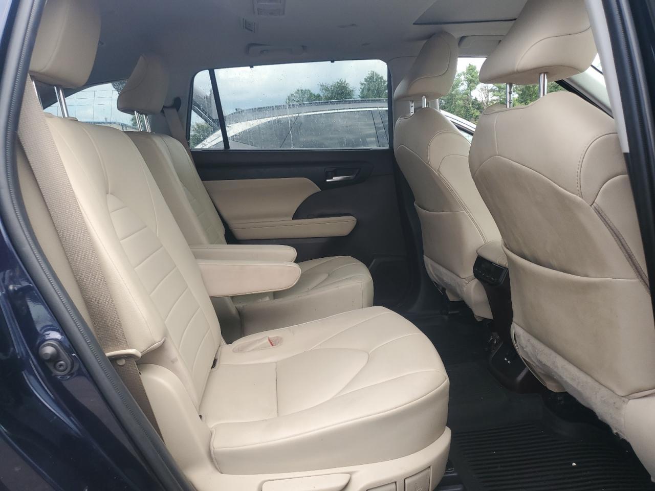 2020 TOYOTA HIGHLANDER