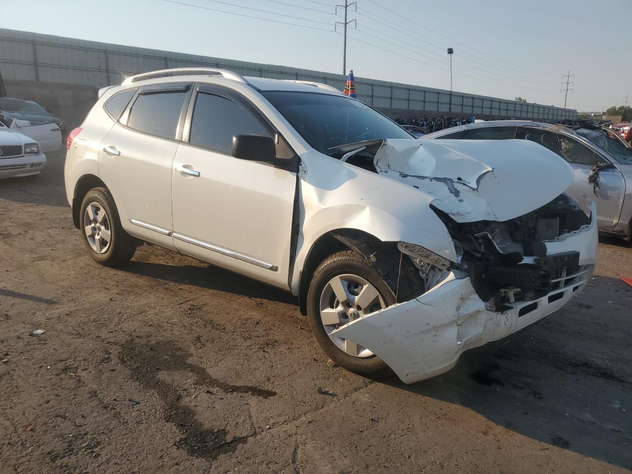 2015 NISSAN ROGUE