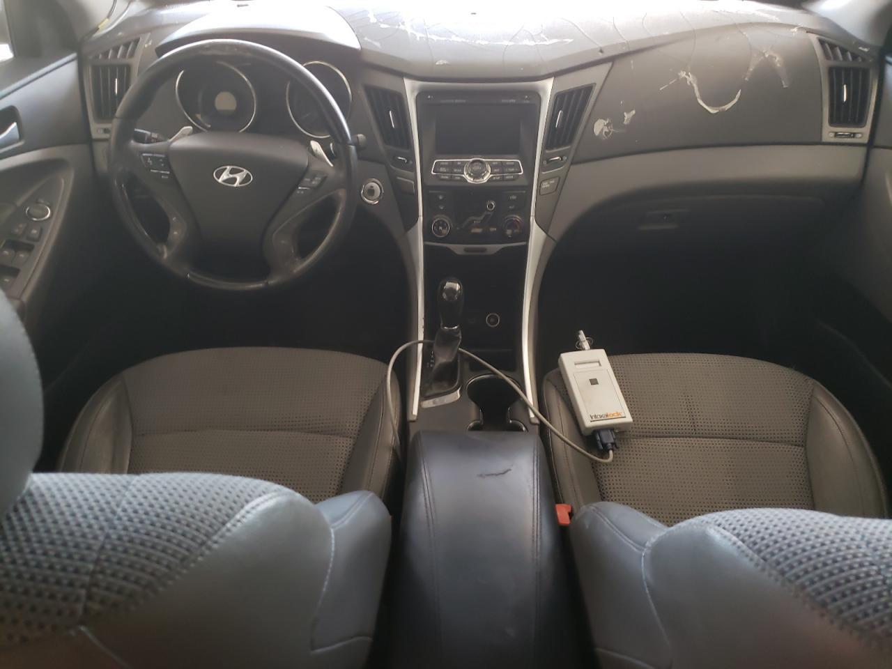 2011 HYUNDAI SONATA
