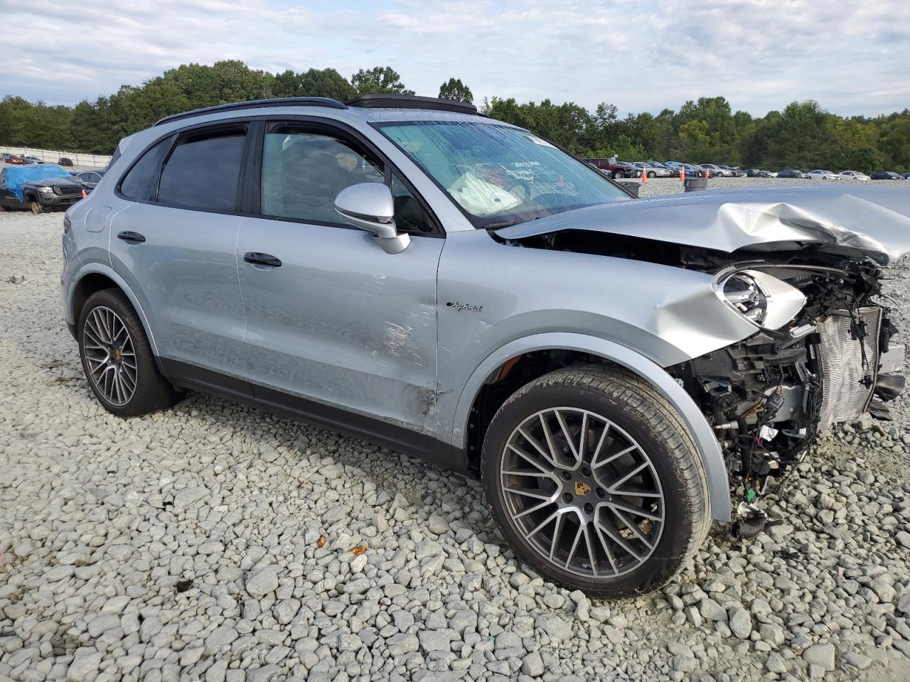 2023 PORSCHE CAYENNE