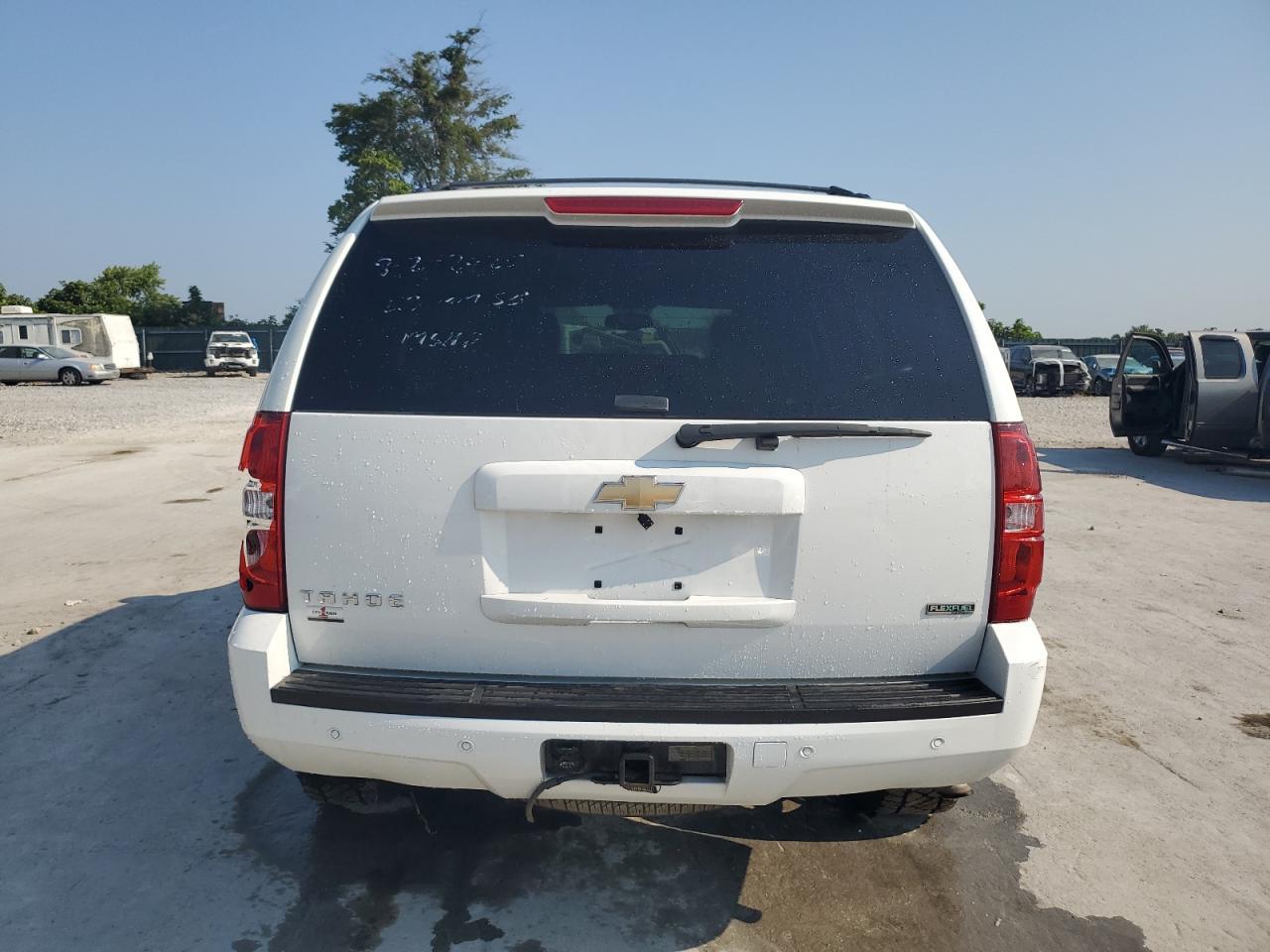 2011 CHEVROLET Tahoe