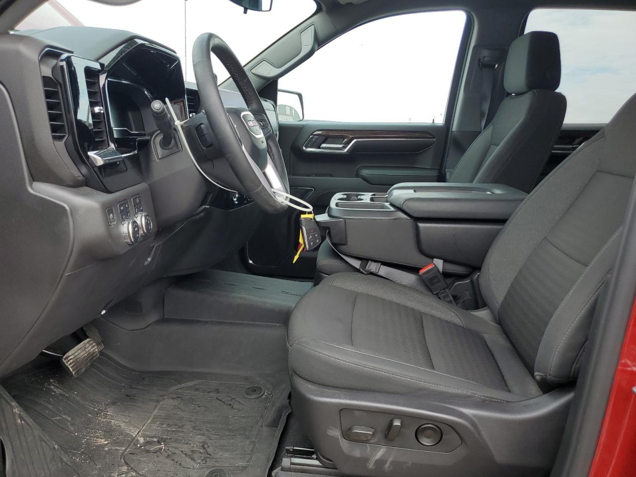2024 GMC Sierra