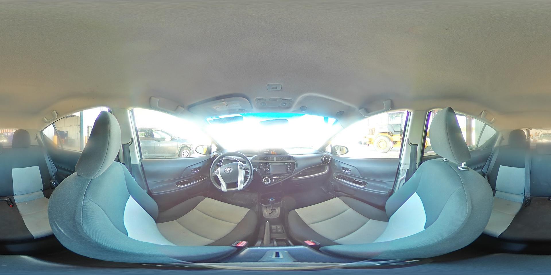 2015 TOYOTA Prius c